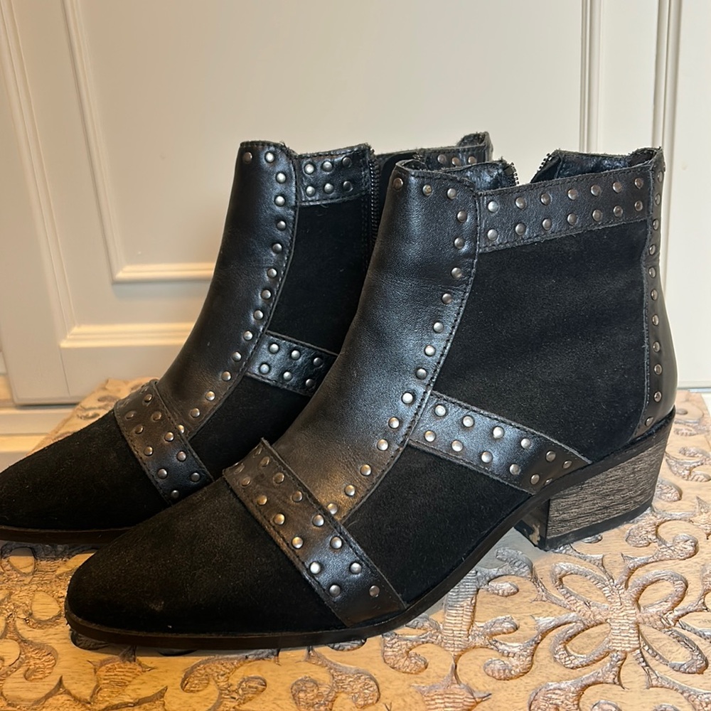 💥 DONATING- LAST DAY 💥 Matisse x amuse society bootie